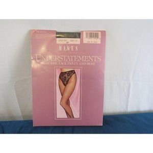 VTG Hanes Under Statement High Rise Lace Panty and